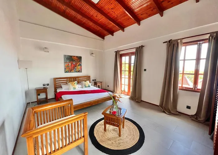 Hilltop Boutique 3* Victoria