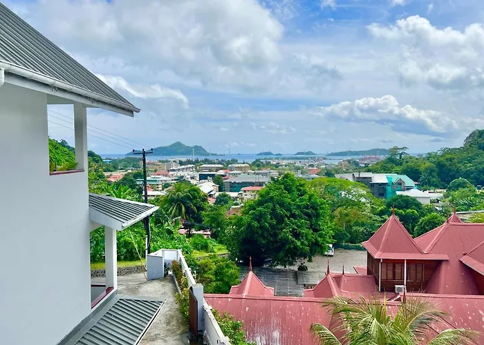 Hotel Hilltop Boutique 3*