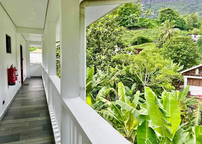 Hilltop Boutique Hotel 3*